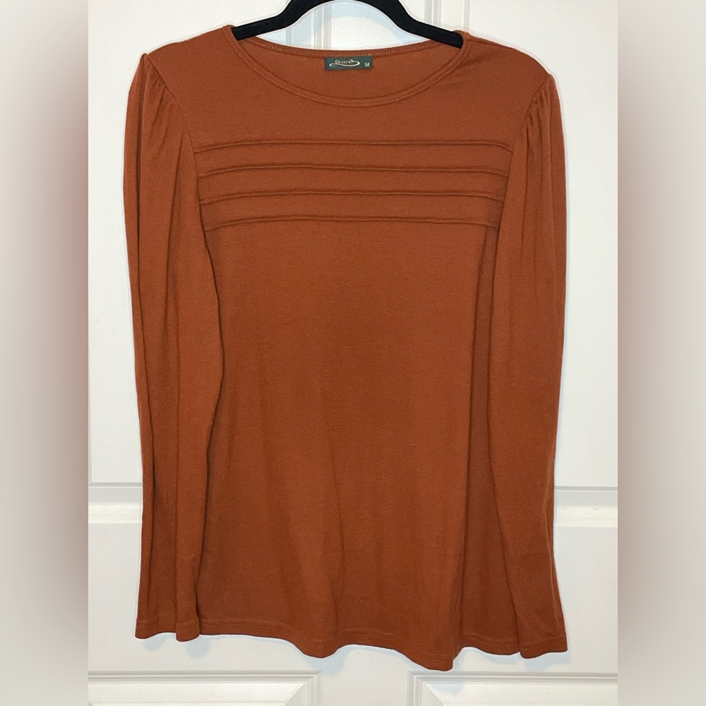 Ofeefan Rust Brown Knit Top Medium Pintuck Front Long Sleeve Stretch